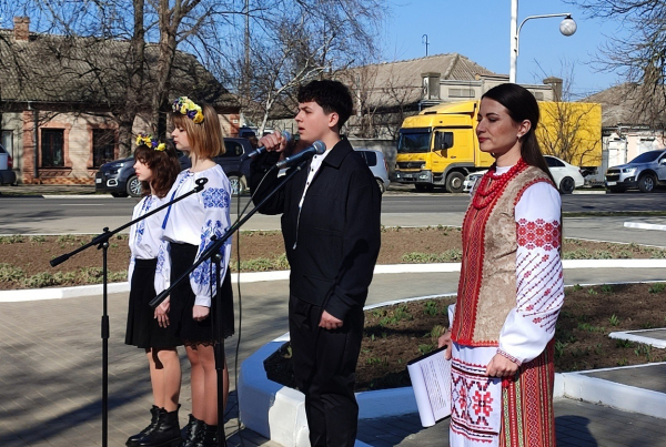 Ізмаїл відзначив 212-ту річницю з Дня народження Тараса Шевченка Ізмаїл відзначив 212-ту річницю з Дня народження Тараса Шевченка