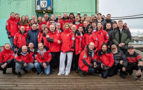 На станции Академик Вернадский завершилась смена экспедиций