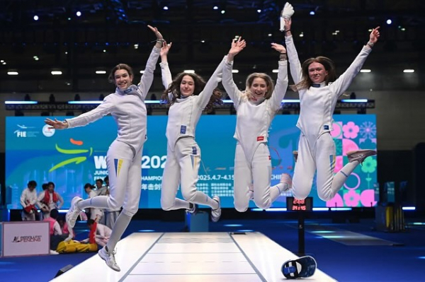 Шпажистка Анна Максименко: О синяке от венгрерки, споре с мамой о танцах и золоте Европы  