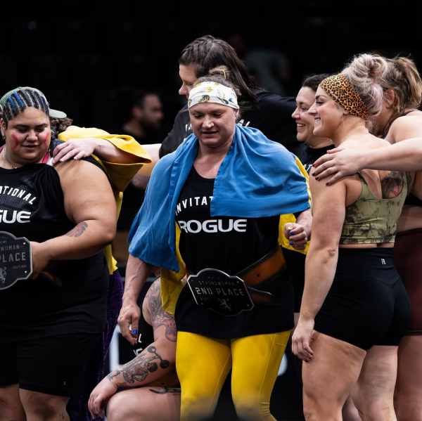 Самая сильная женщина мира Ольга Лящук: Арнольд вручил мне кубок, обнял и поцеловал в щечку Самая сильная женщина мира Ольга Лящук: Арнольд вручил мне кубок, обнял и поцеловал в щечку