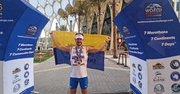 7 континентов, 7 марафонов, 7 дней: как украинец Максим Кривенко пробежался по планете  
