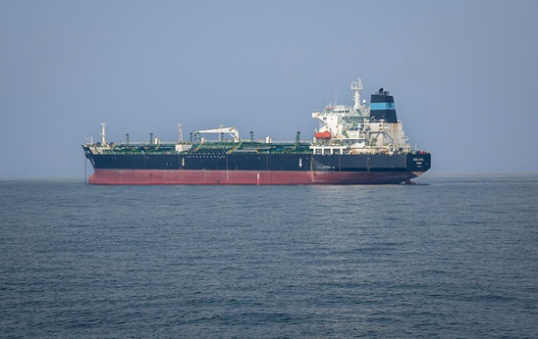 Стоимость фрахта нефтяных супертанкеров рекордно взлетела