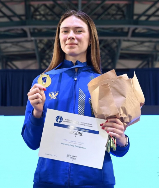 Шпажистка Анна Максименко: О синяке от венгрерки, споре с мамой о танцах и золоте Европы  