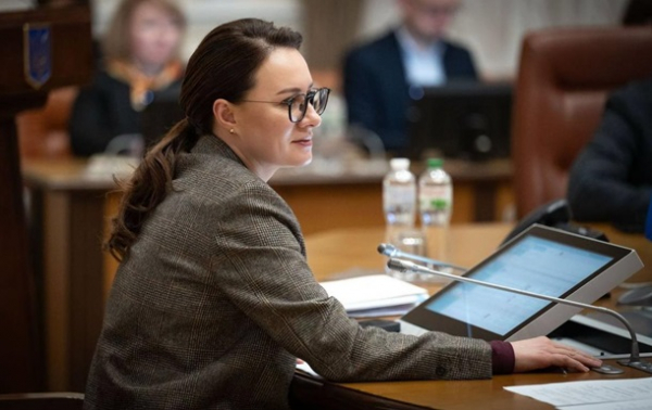 Украина получила первый транш от МВФ Украина получила первый транш от МВФ