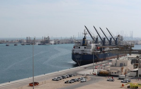 На Ближнем Востоке прекращают работу нефтяные и газовые объекты На Ближнем Востоке прекращают работу нефтяные и газовые объекты