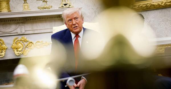 Трамп опублікував нецензурний пост, закликаючи Іран відкрити Ормузьку протоку Трамп опублікував нецензурний пост, закликаючи Іран відкрити Ормузьку протоку