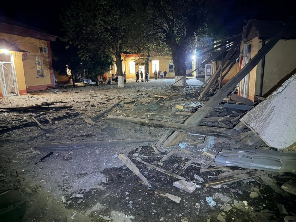 Росіяни знову завдали удар шахедами по Ізмаїлу: зруйновано лікарню, є постраждалі