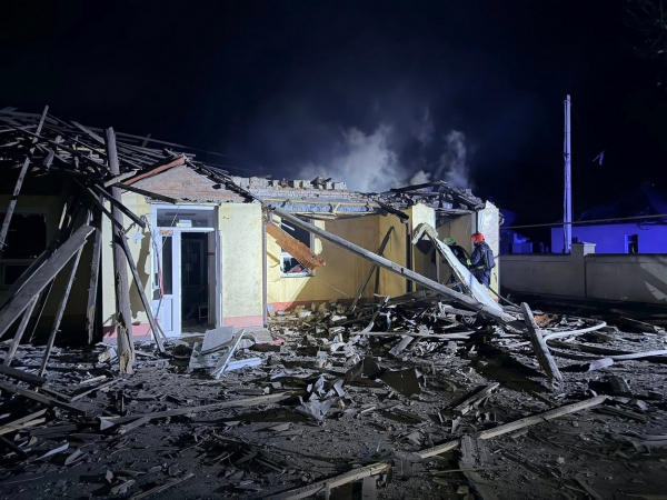 Росіяни знову завдали удар шахедами по Ізмаїлу: зруйновано лікарню, є постраждалі