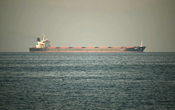 Первый танкер с нефтью прошел Ормузский пролив после блокады США