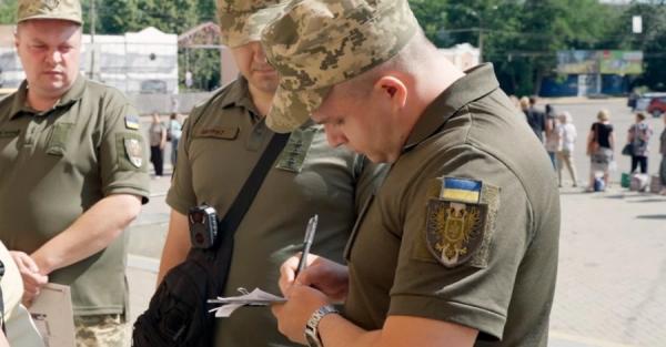 За що зарплата до 40 000 гривень: 7 питань про роботу і службу в ТЦК та СП 