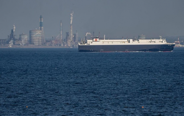 Надежда на переговоры между США и Ираном: цены на нефть начали падать