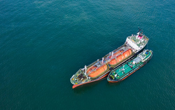 Россия продает подсанкционный СПГ со скидкой в 40% - СМИ