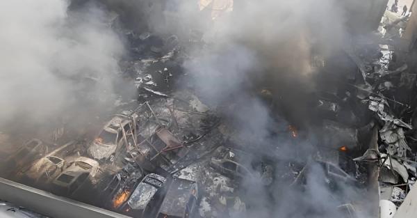 У першу ж добу перемир'я Іран загрожує вийти з угоди, а США – новими ударами У першу ж добу перемир'я Іран загрожує вийти з угоди, а США – новими ударами