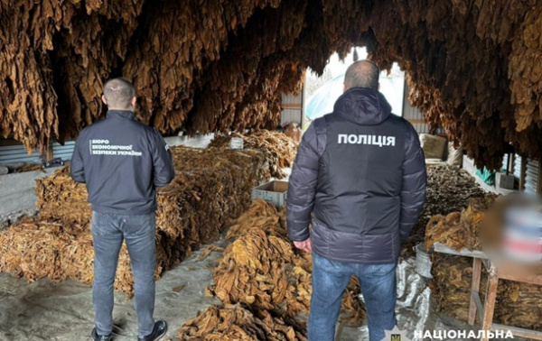 Организаторам табачного подполья в Одессе объявили подозрения Организаторам табачного подполья в Одессе объявили подозрения