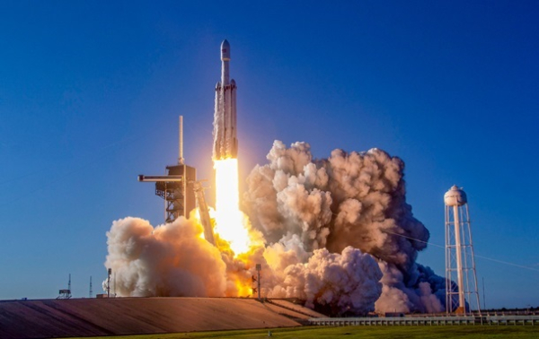 SpaceX вывела на орбиту спутник весом 6,7 тонны