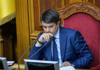     Харьковские соглашения: Разумков объяснил, что ждет депутатов    