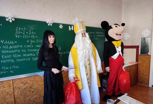 Семь тысяч измаильских детей получили подарки ко Дню Святого Николая (видео)