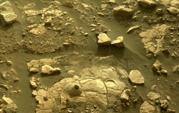 NASA обнаружило породу, которая приведет к разгадке тайны жизни на Марсе