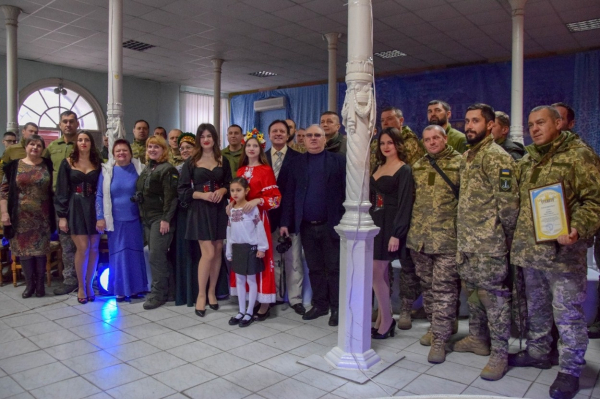 Для военнослужащих в Измаиле состоялся концерт ко Дню ВСУ