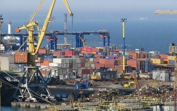 Венгрия запретила импорт 25 видов продукции из Украины