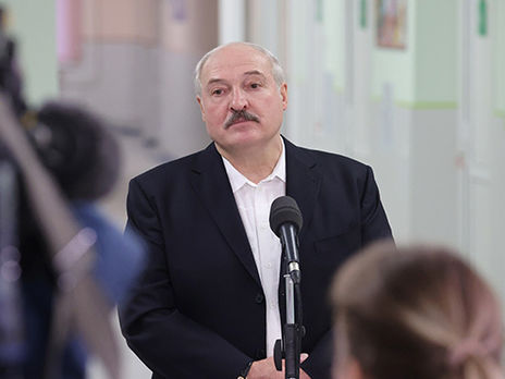 Лукашенко не хочет получать прививку от COVID-19. Беларусь планирует начать вакцинацию российским препаратом