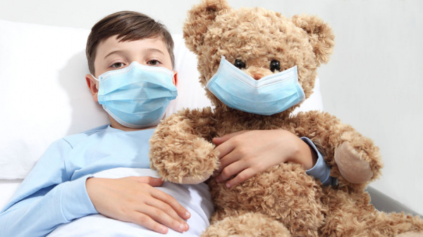В Украине дети массово заражаются коронавирусом: названы симптомы