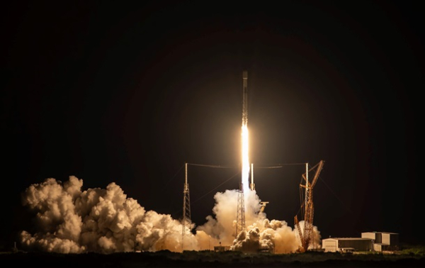 Falcon 9 вывел на орбиту 21 спутник Starlink