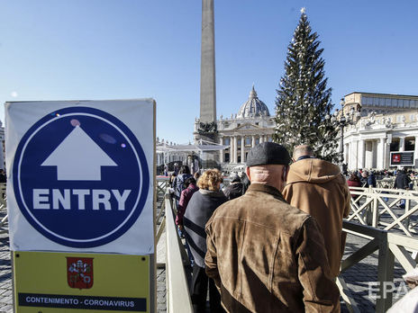 В Ватикане зажгли рождественскую елку. Открывают выставку "100 вертепов", среди которых украинский